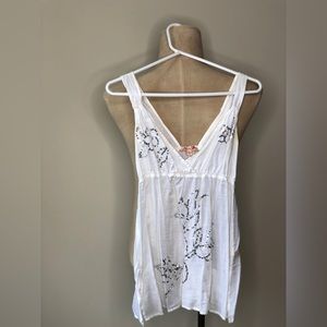 Lightweight tank top